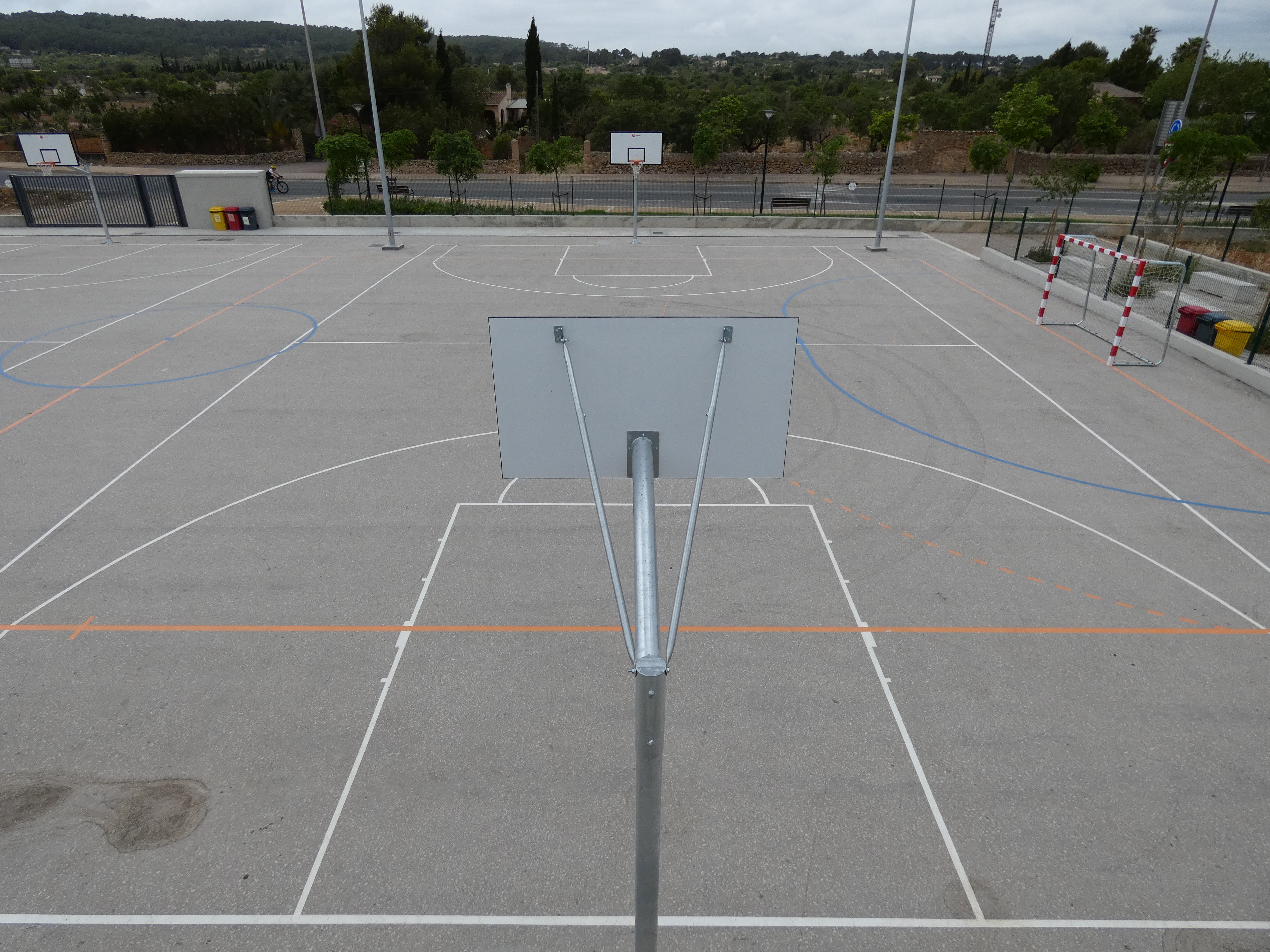 Instalación de pistas multideportivas